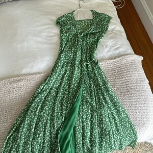 Reformation Green Floral Wrap Dress w/ Cap Sleeve